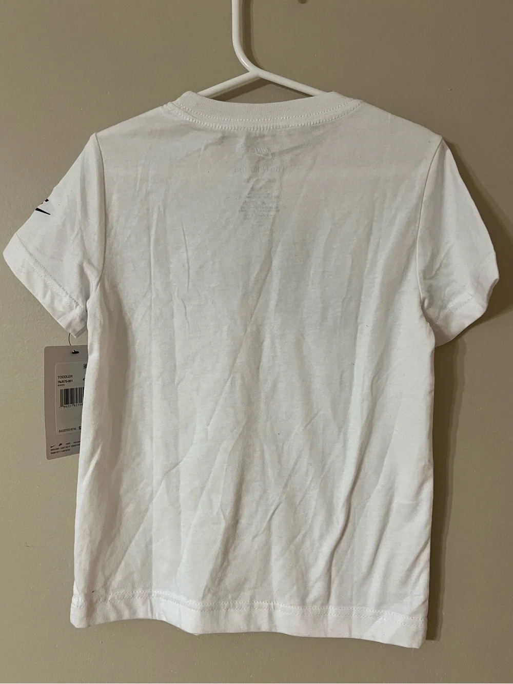 Nike unisex Futura Evergreen Short-Sleeve T-Shirt in white
